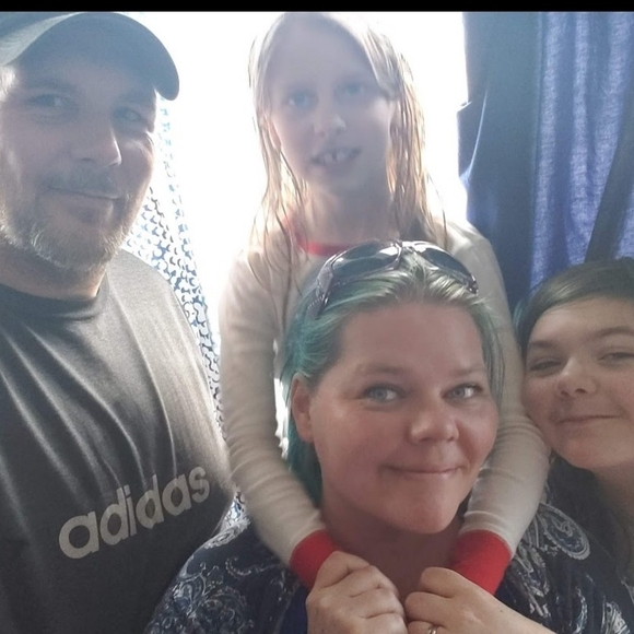 Meet your Posher, Sheri - Picture 2 of 16